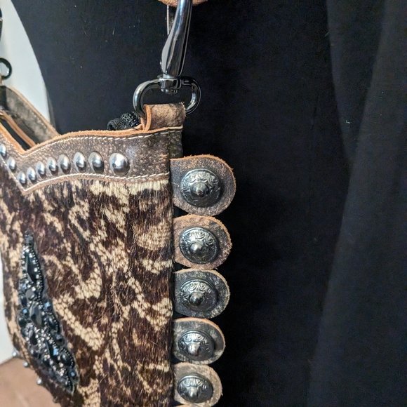 River Island Buffalo Leather cross body purse. - Picture 6 of 17